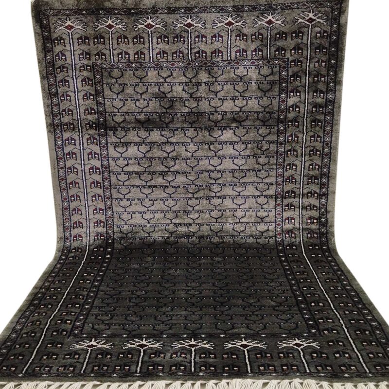 2.5ft x 4ft Hand Knotted Silk Carpet Gray Parda - Image 4