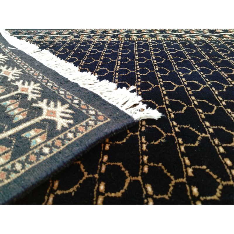 3x5 Feet Handmade Black Wool Carpet Parda - Image 3