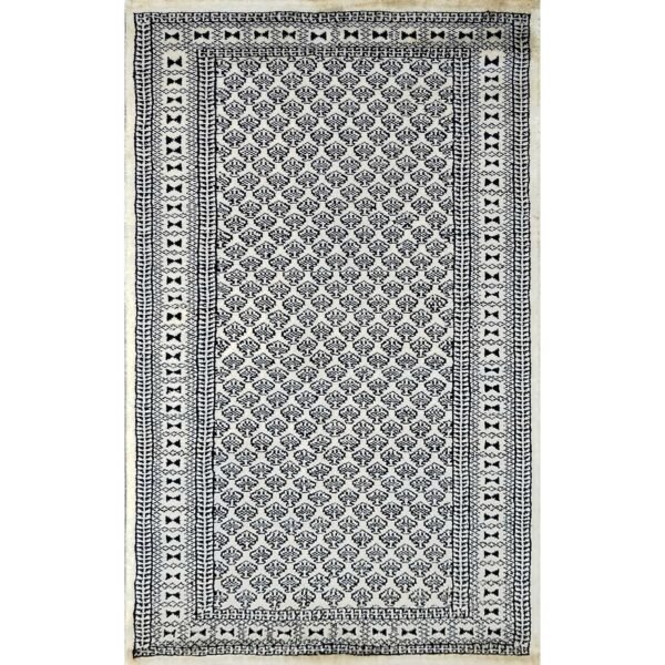 2.5x4 Feet White Handmade Wool Carpet
