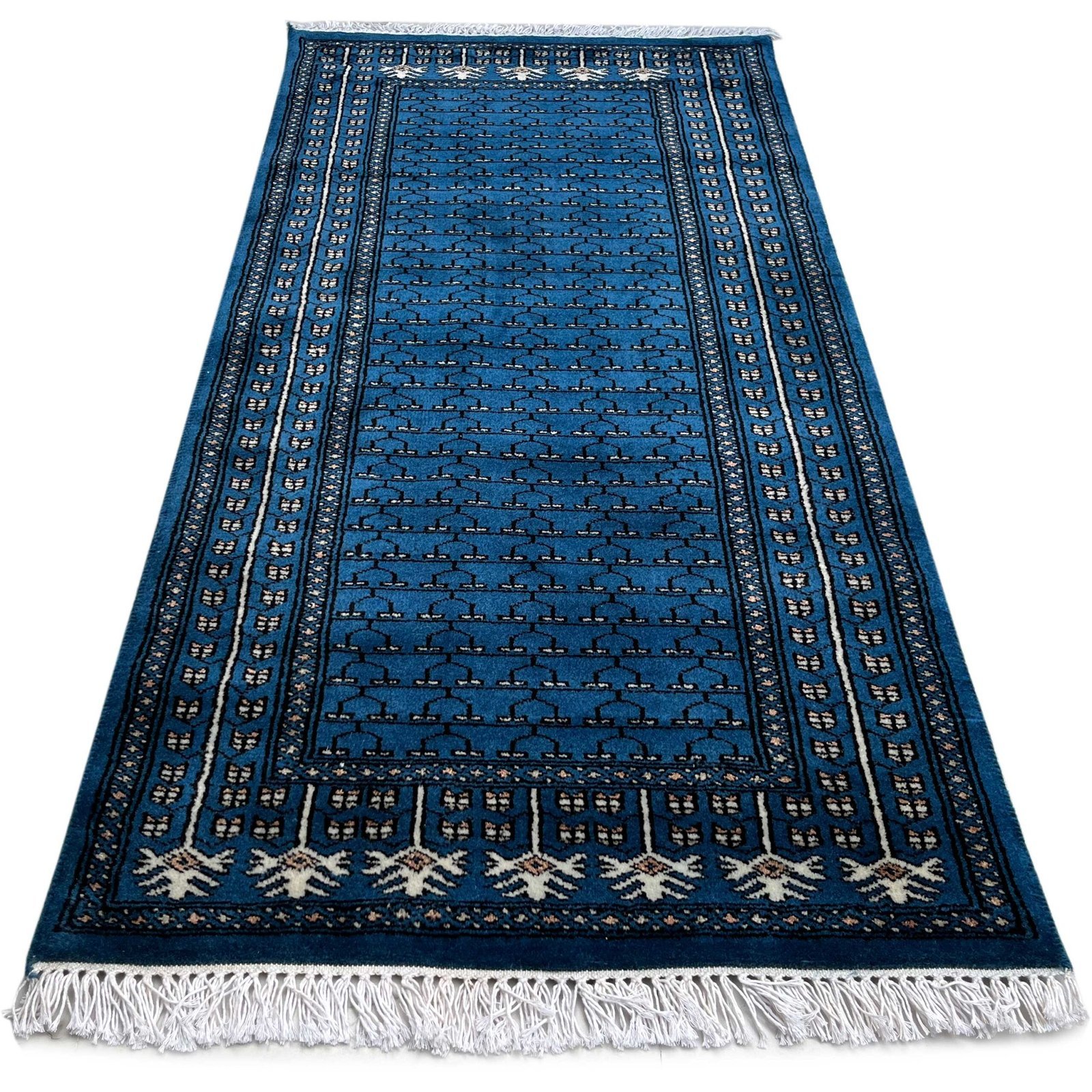 2.5x5 ft Hand Knotted Woolen Carpet Blue Parda - Image 4