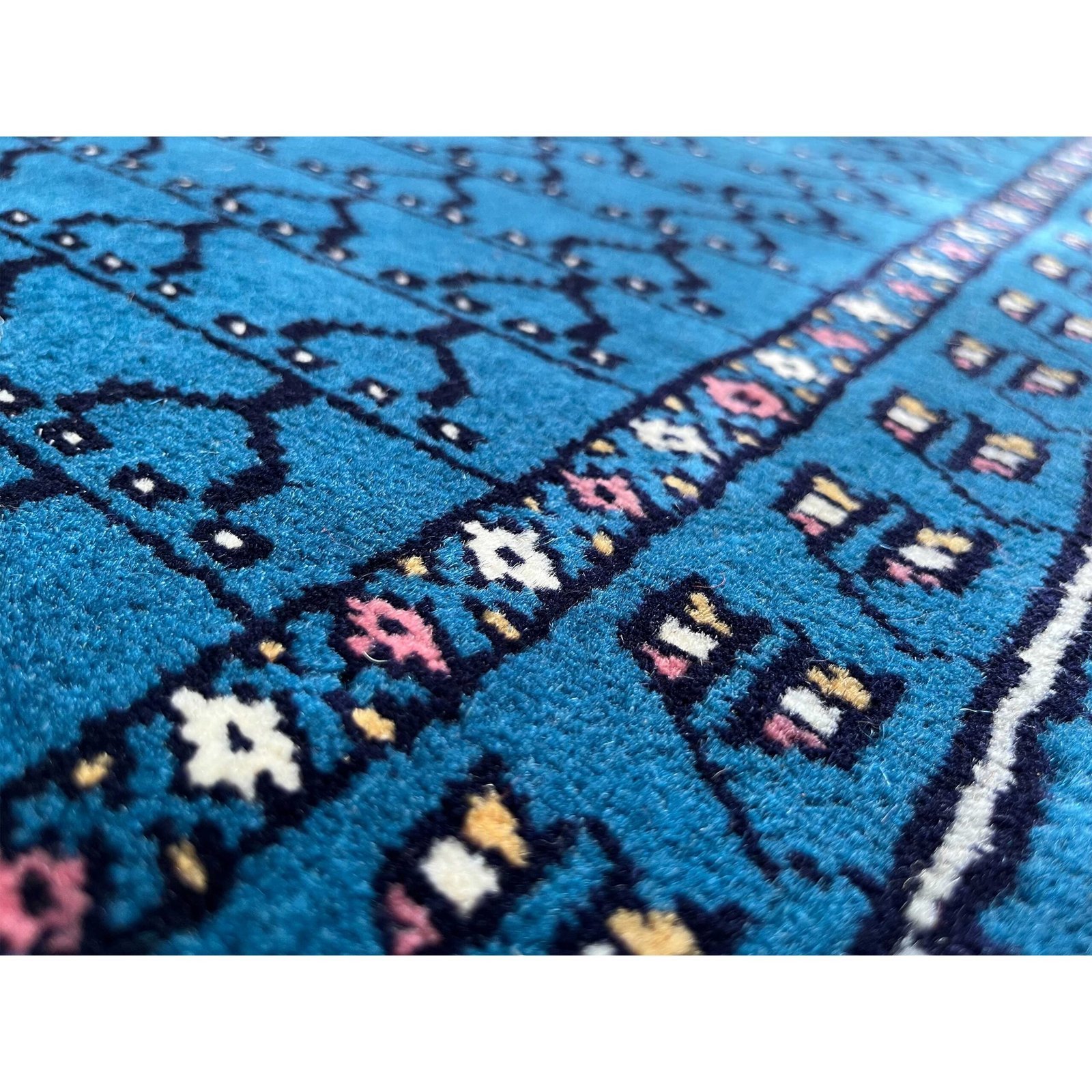 2.5x8 ft Handmade Woolen Carpet Blue Parda - Image 4