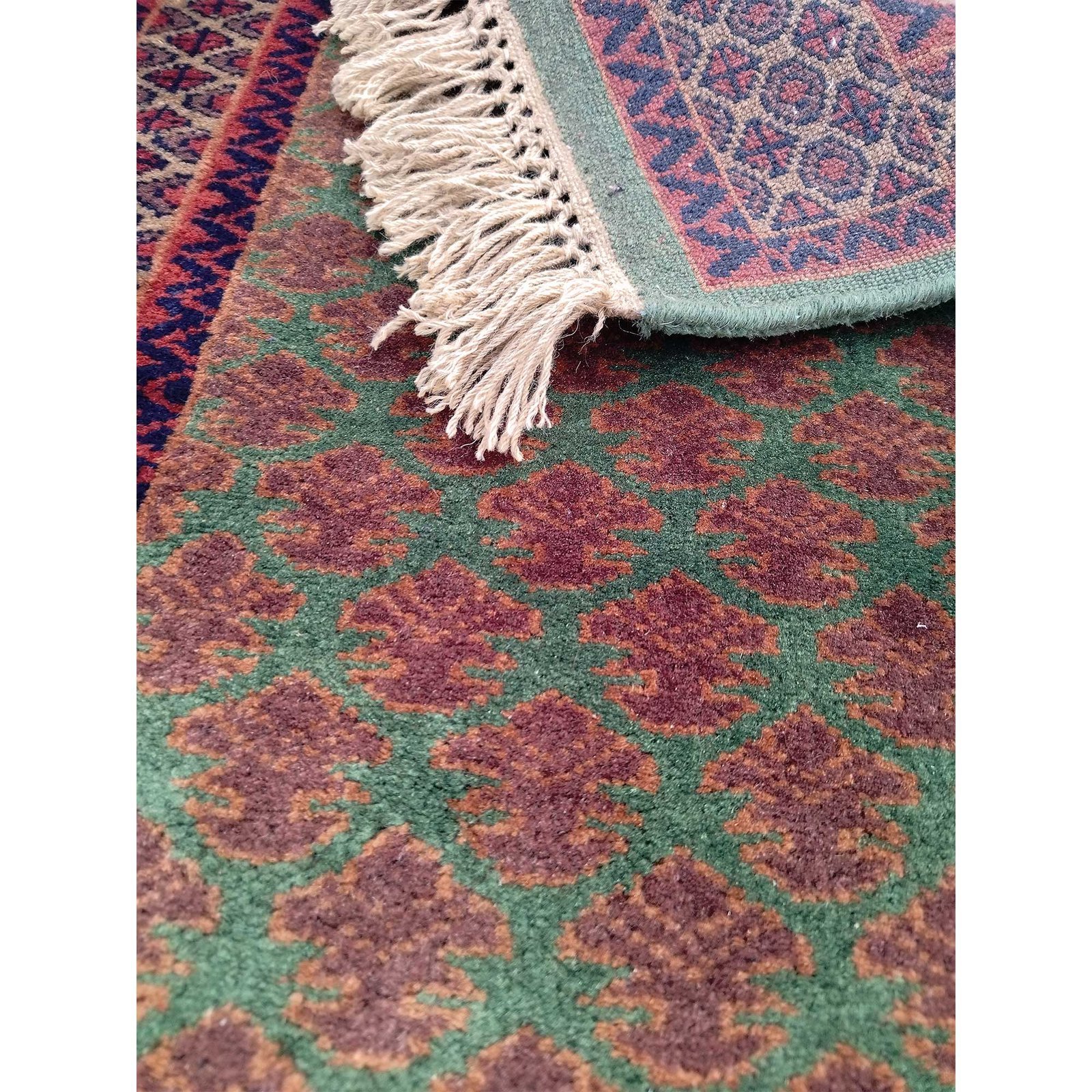 2x6 ft Green Hand Knotted Wool Carpet - Image 3