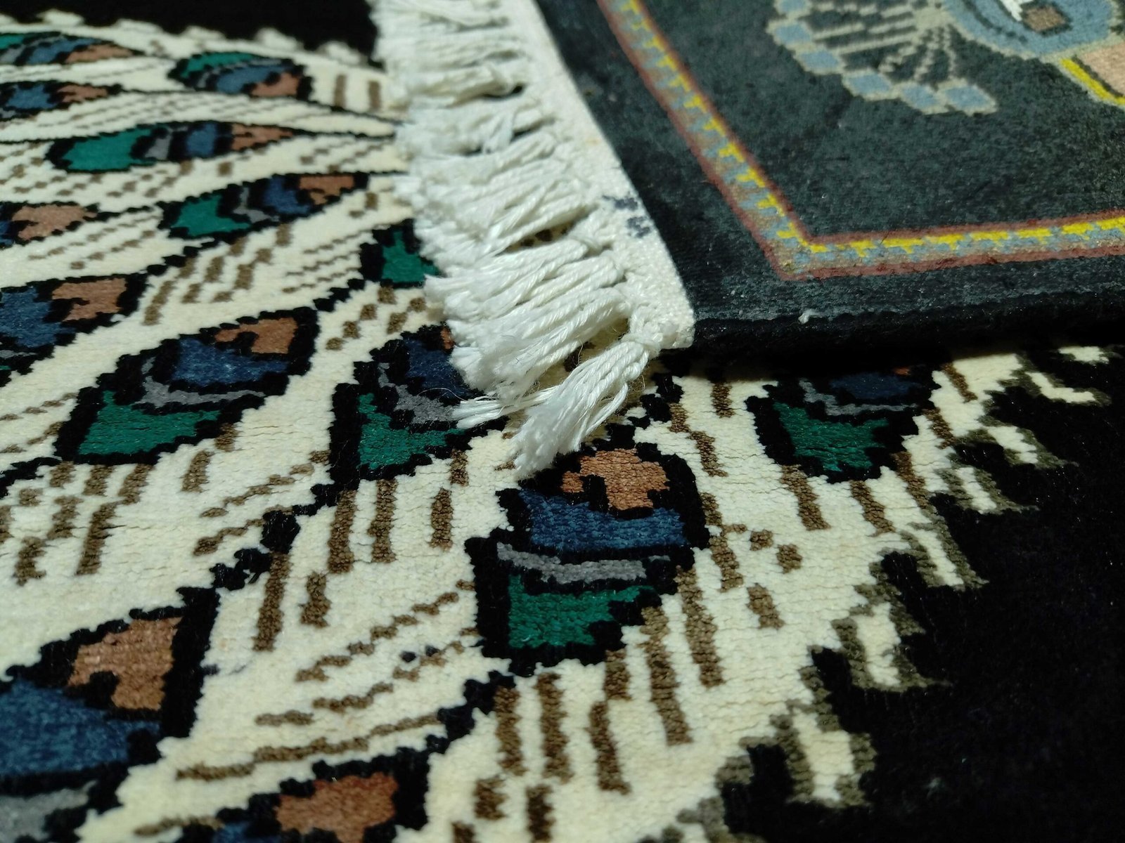 3x2 Feet Handmade Royal Black Peacock Carpet - Image 4