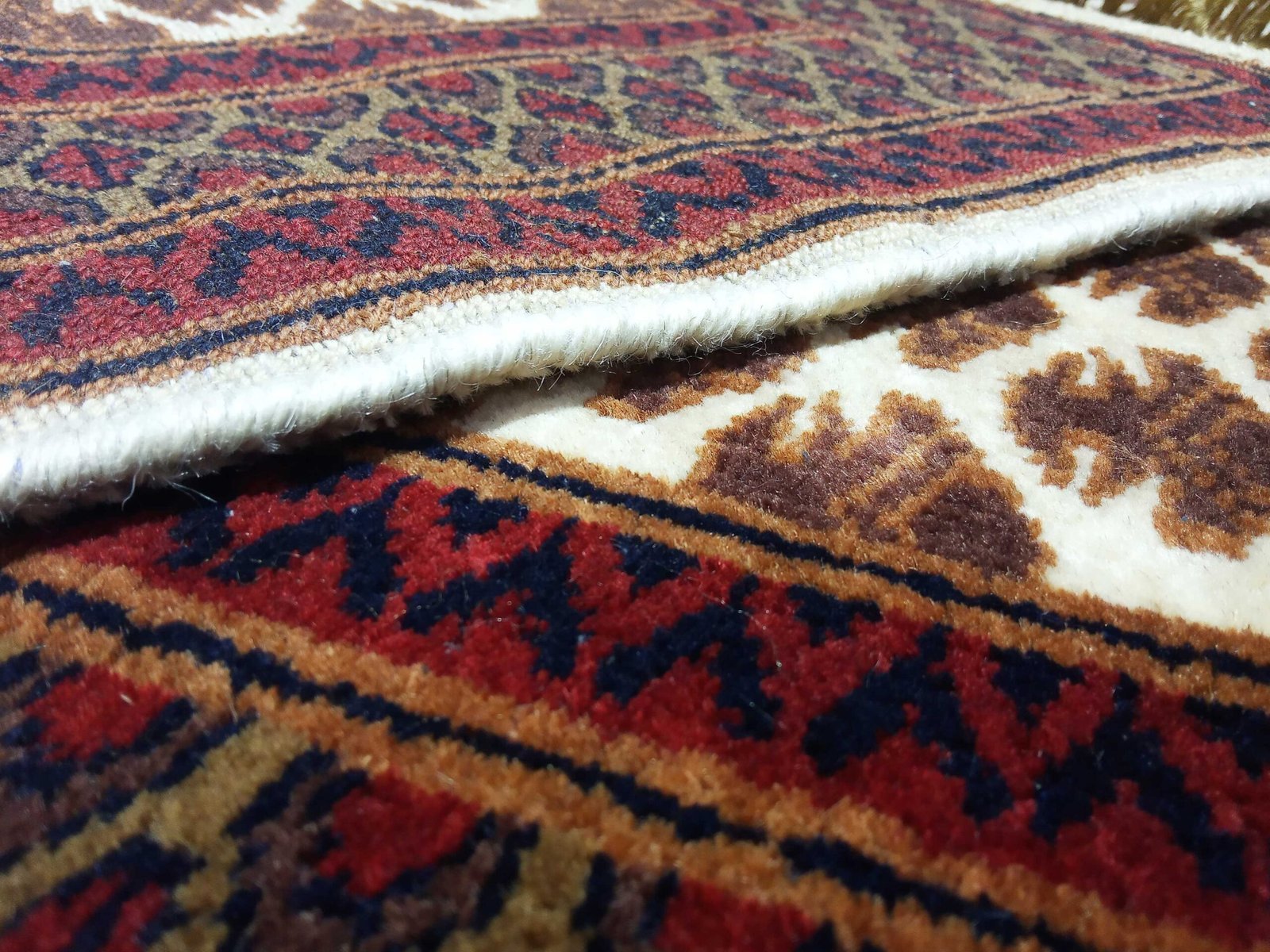 3×5 feet Hand Knotted Wool Carpet Lichi White - Image 5