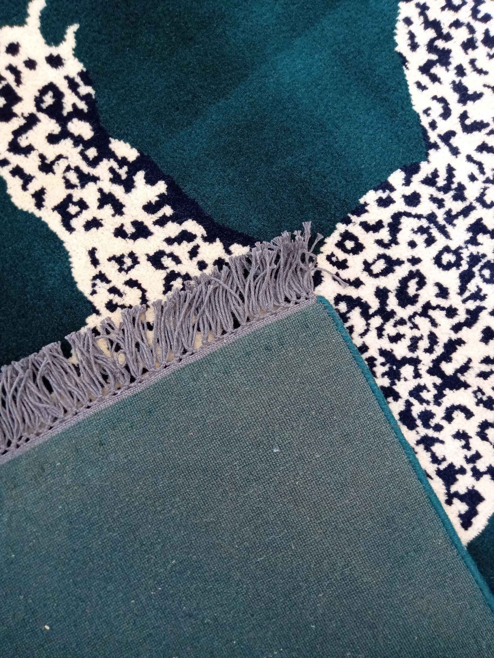 4x6 Feet Hand Knotted Climbing Leopard Carpet Green - Image 6