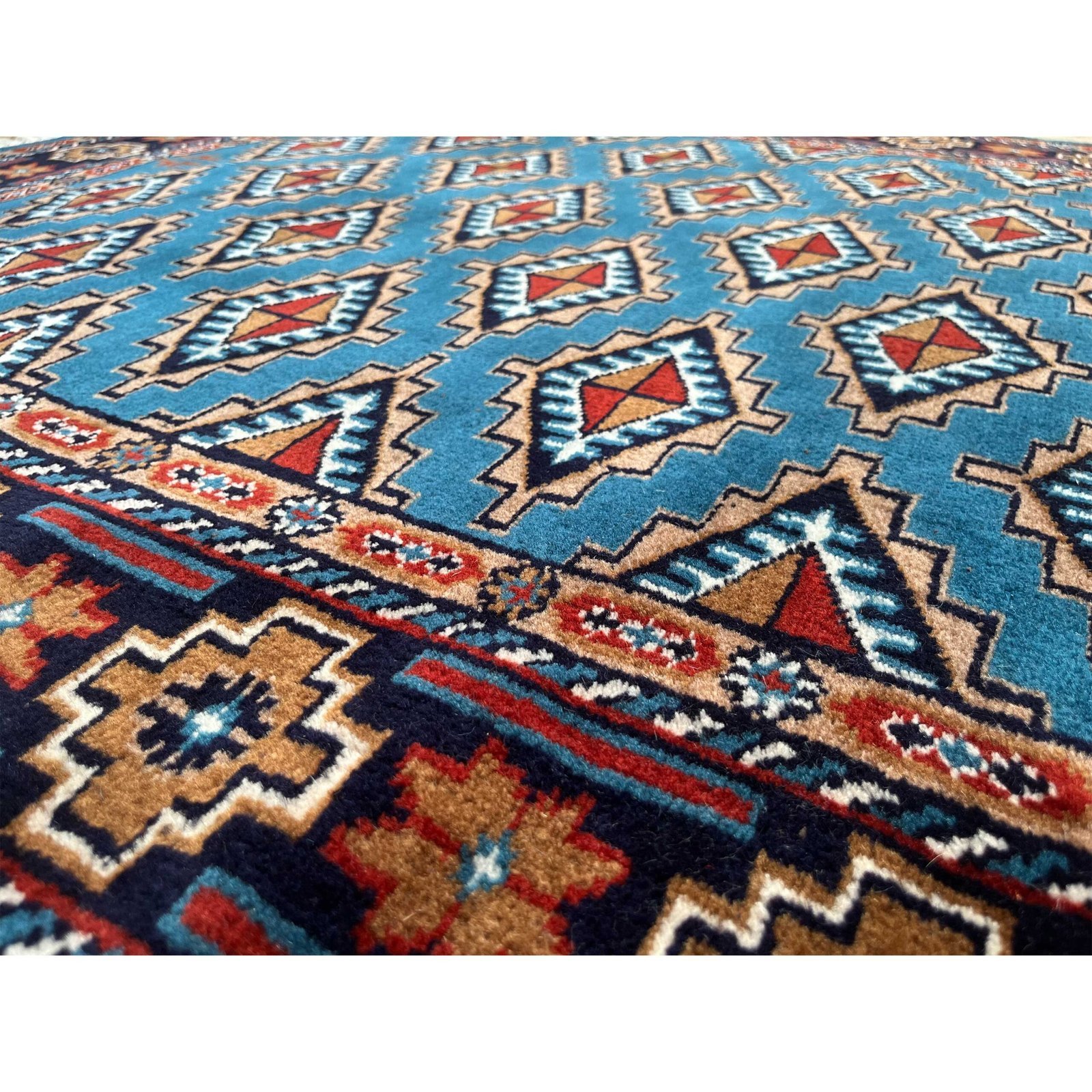 4x6 ft Hand Knotted Wool Carpet Blue Diamond - Image 4