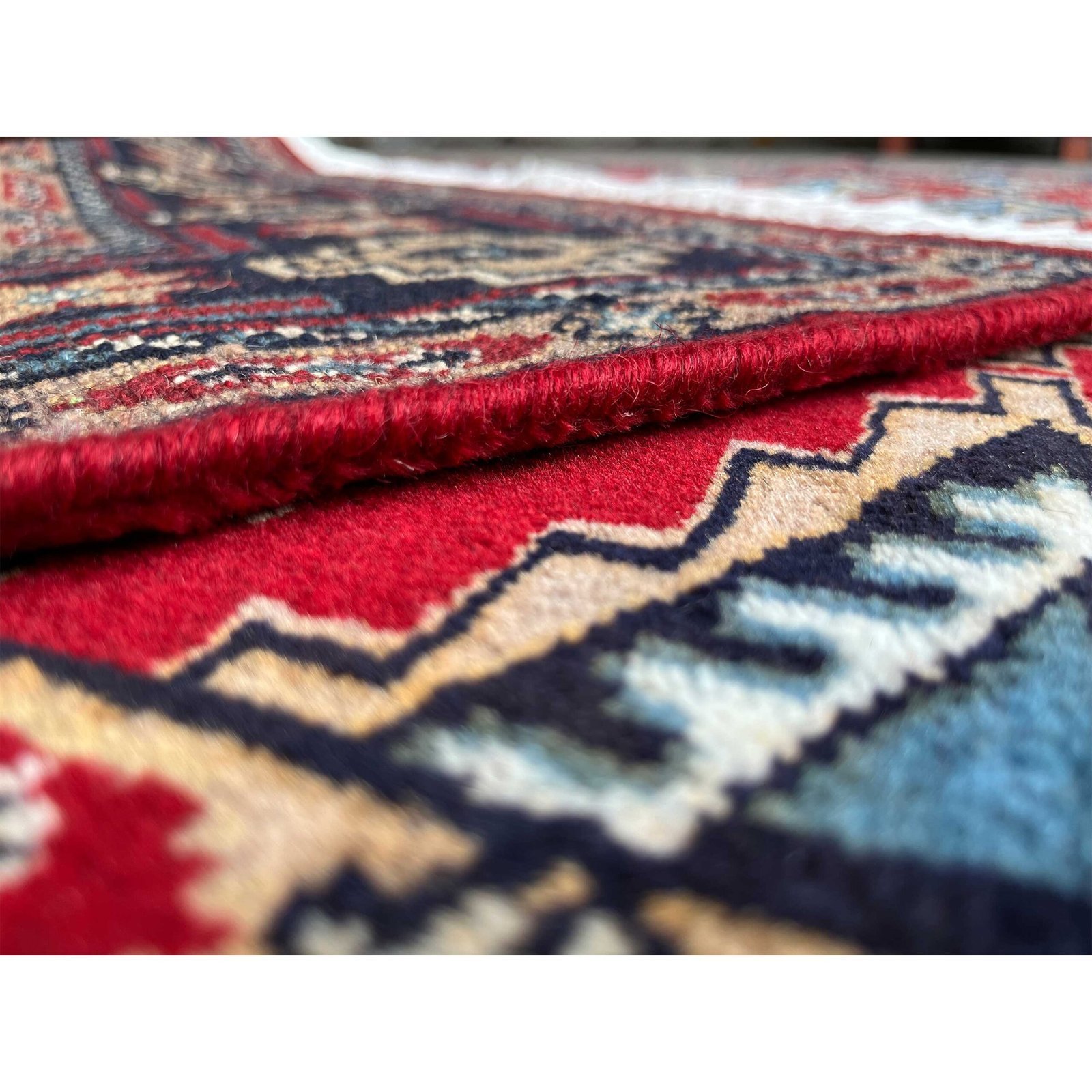 4x6 ft Hand Knotted Wool Carpet Red Barfi - Image 4