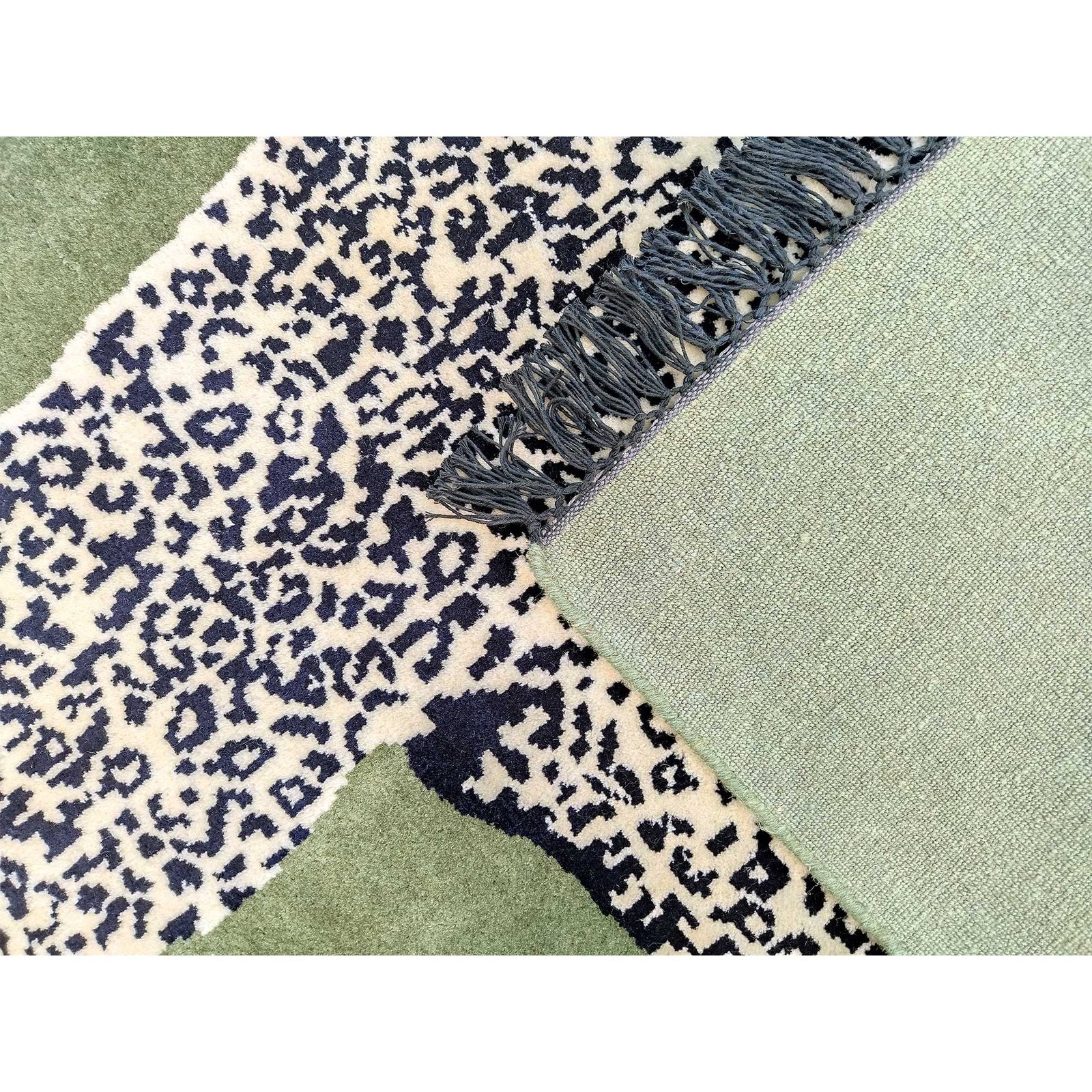 4x6 Feet Climbing Leopard Green Carpet - Image 6