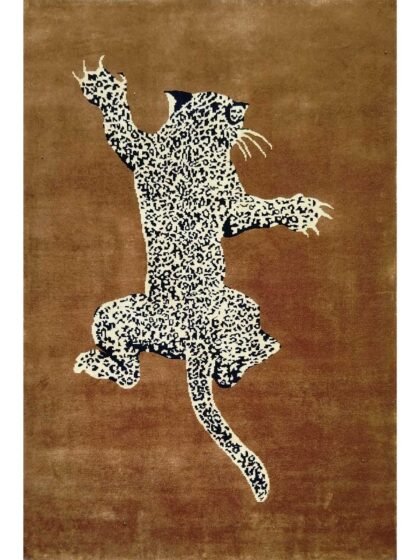 4x6 Feet Hand Knotted Climbing Leopard Carpet