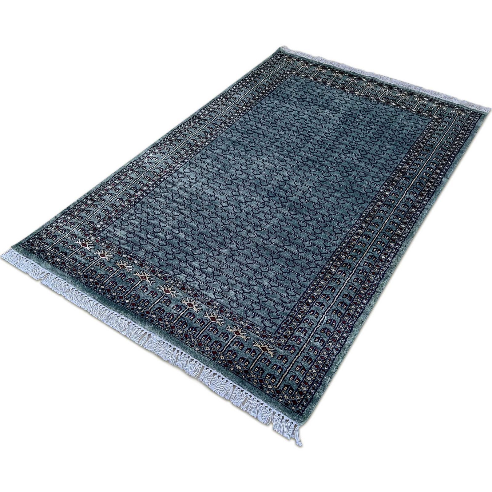 4x6 ft Hand Knotted Royal Grey Bamboo Silk Carpet - Image 2
