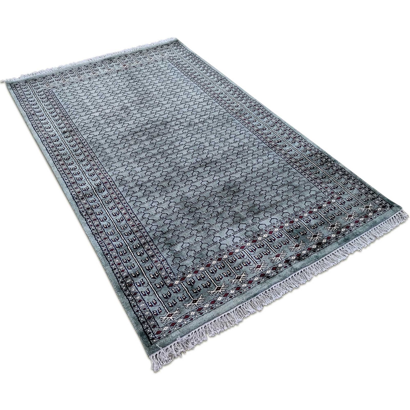 4x6 ft Hand Knotted Royal Grey Bamboo Silk Carpet - Image 3