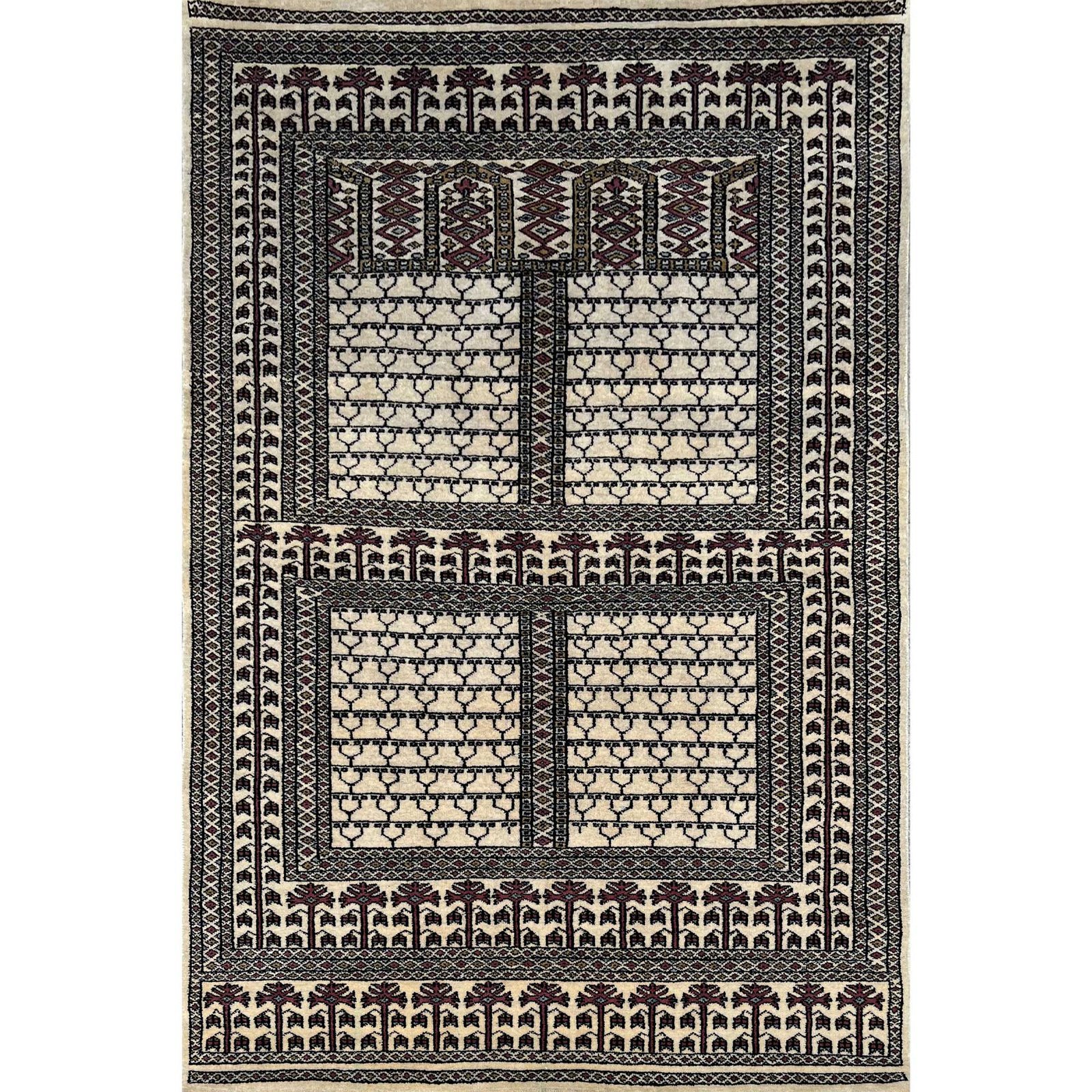4x6 Feet White Hand Knotted Wool Carpet Parda