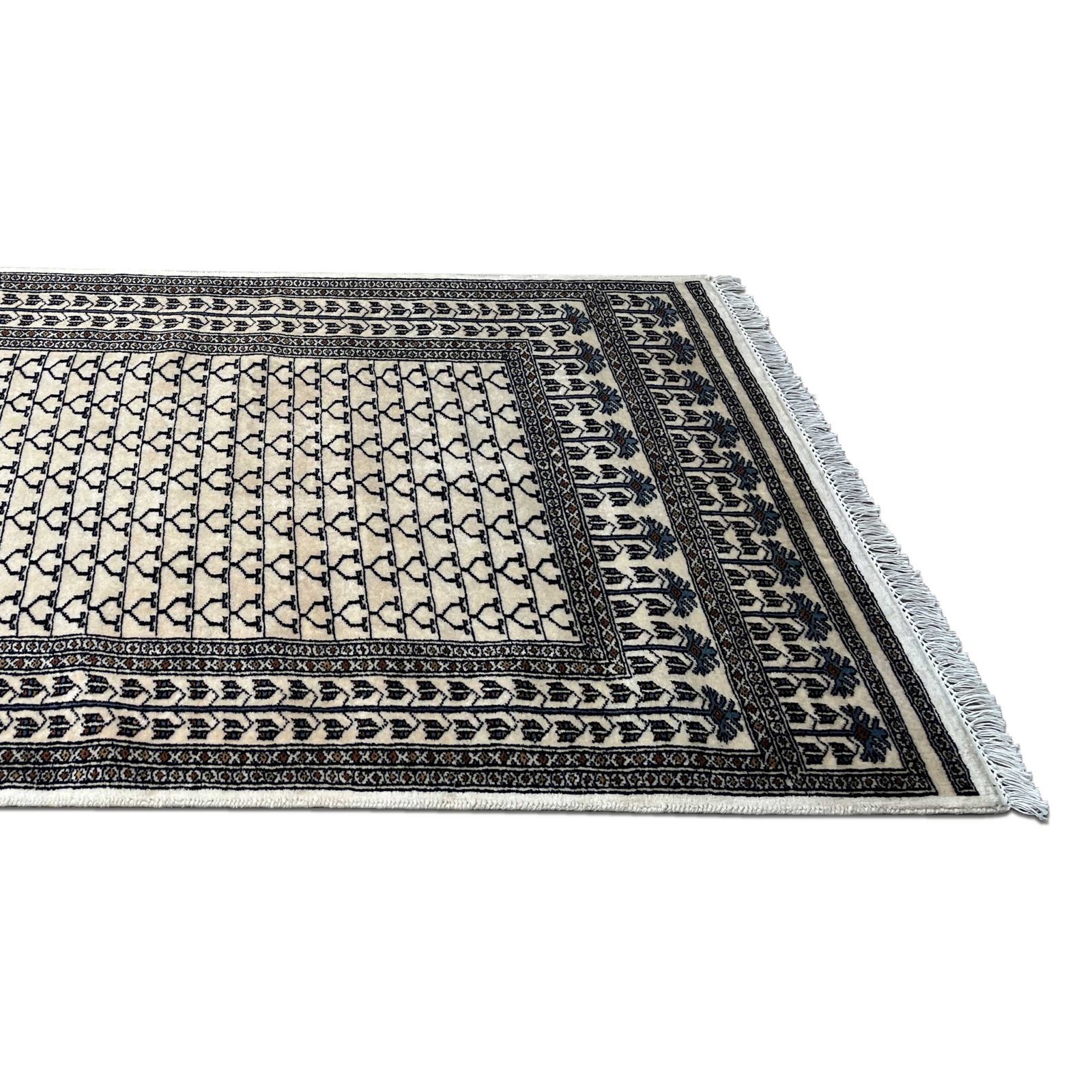 5x7 ft Hand Knotted Wool Carpet White Parda - Image 6