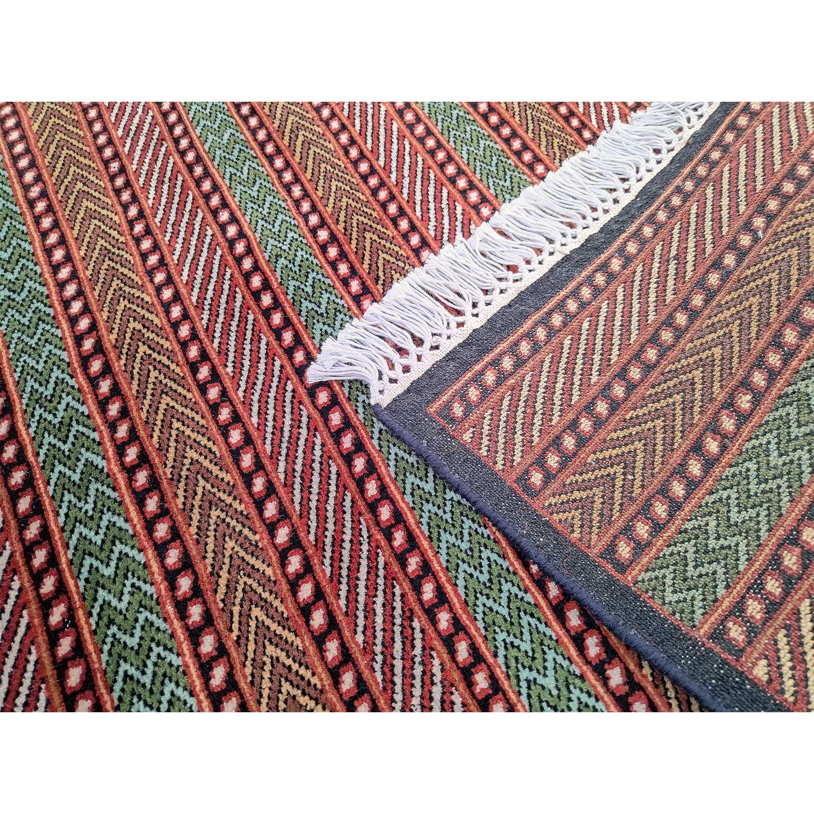 4x6 ft Black Hand Knotted Wool Carpet - Image 3