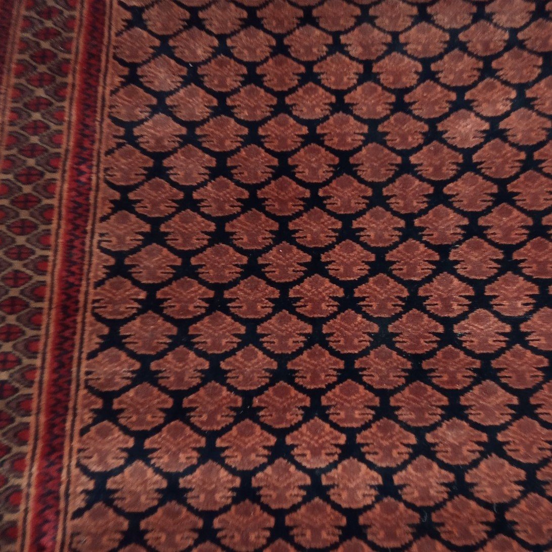 3×5 Feet Handmade Carpet Royal Black Hand Knotted Lichi Wool Carpet - Image 4