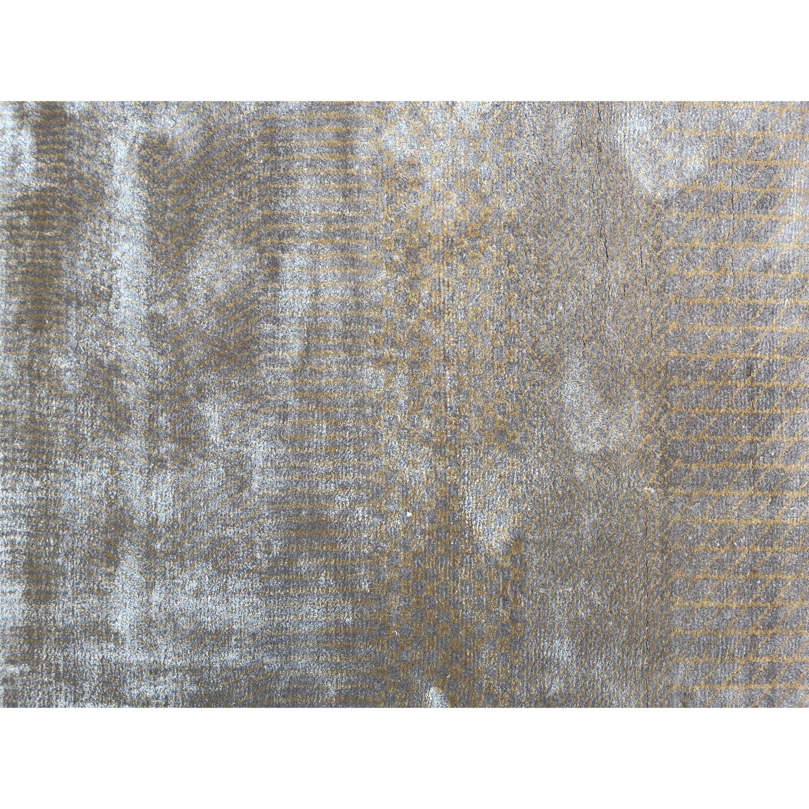 6x9 feet Hand Knotted Bamboo Silk Carpet and Beige Modern - Image 8