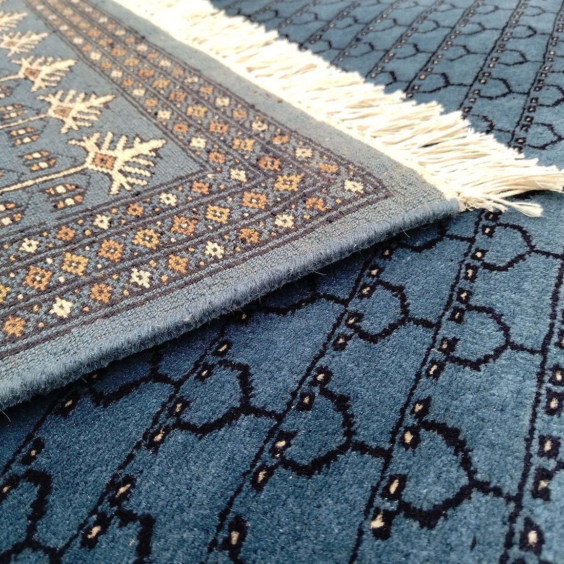 6×9 Feet Royal Grey Hand Knotted Parda Wool Carpet - Image 6