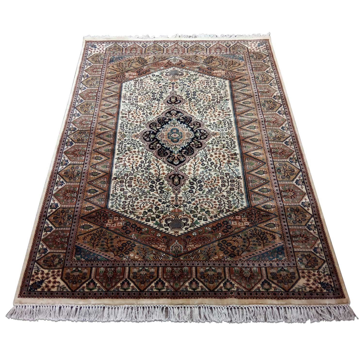 5×7 ft White Hand Knotted Persian Carpet Wool - Image 6