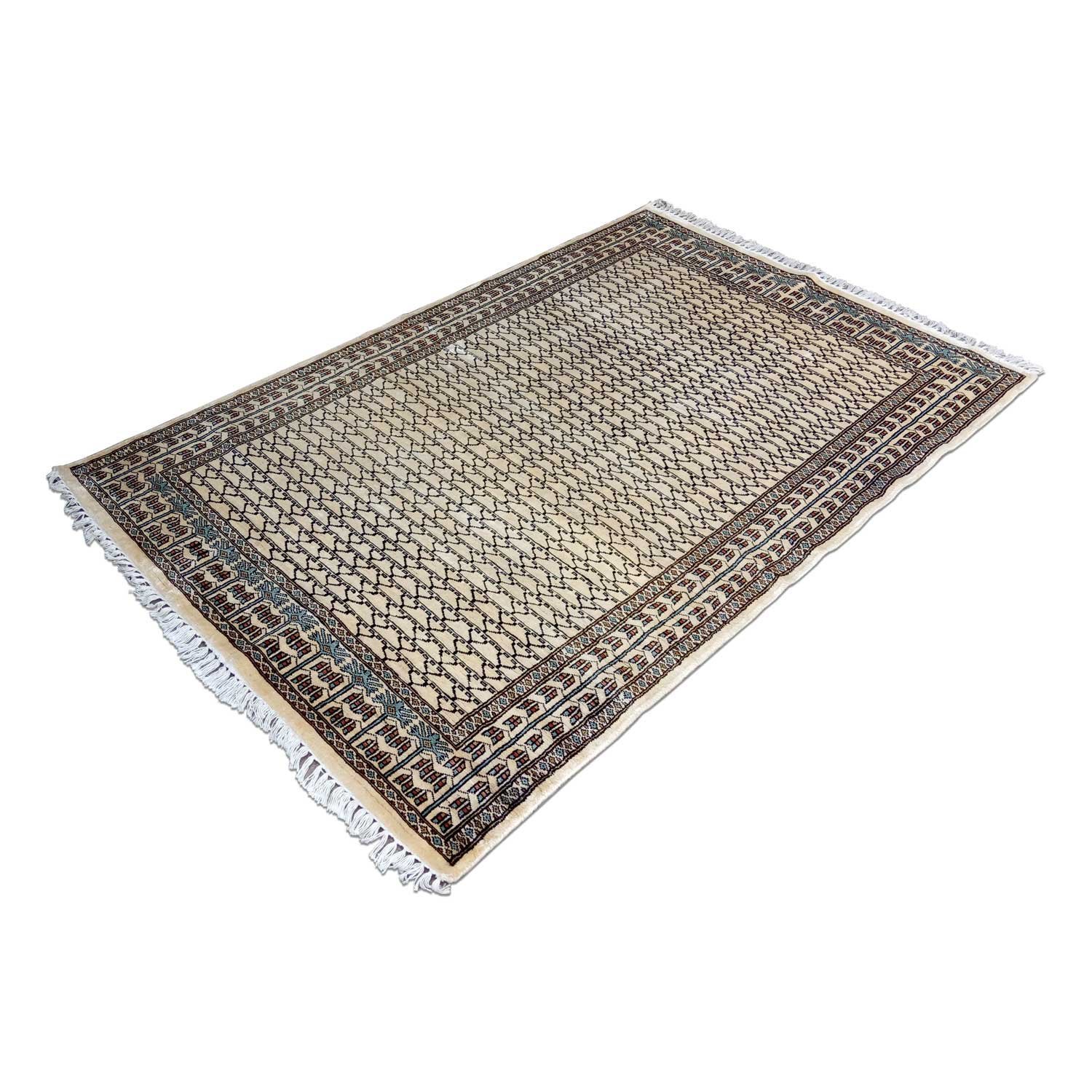 4×6 Feet Hand Knotted Parda Bamboo Silk Carpet White - Image 3