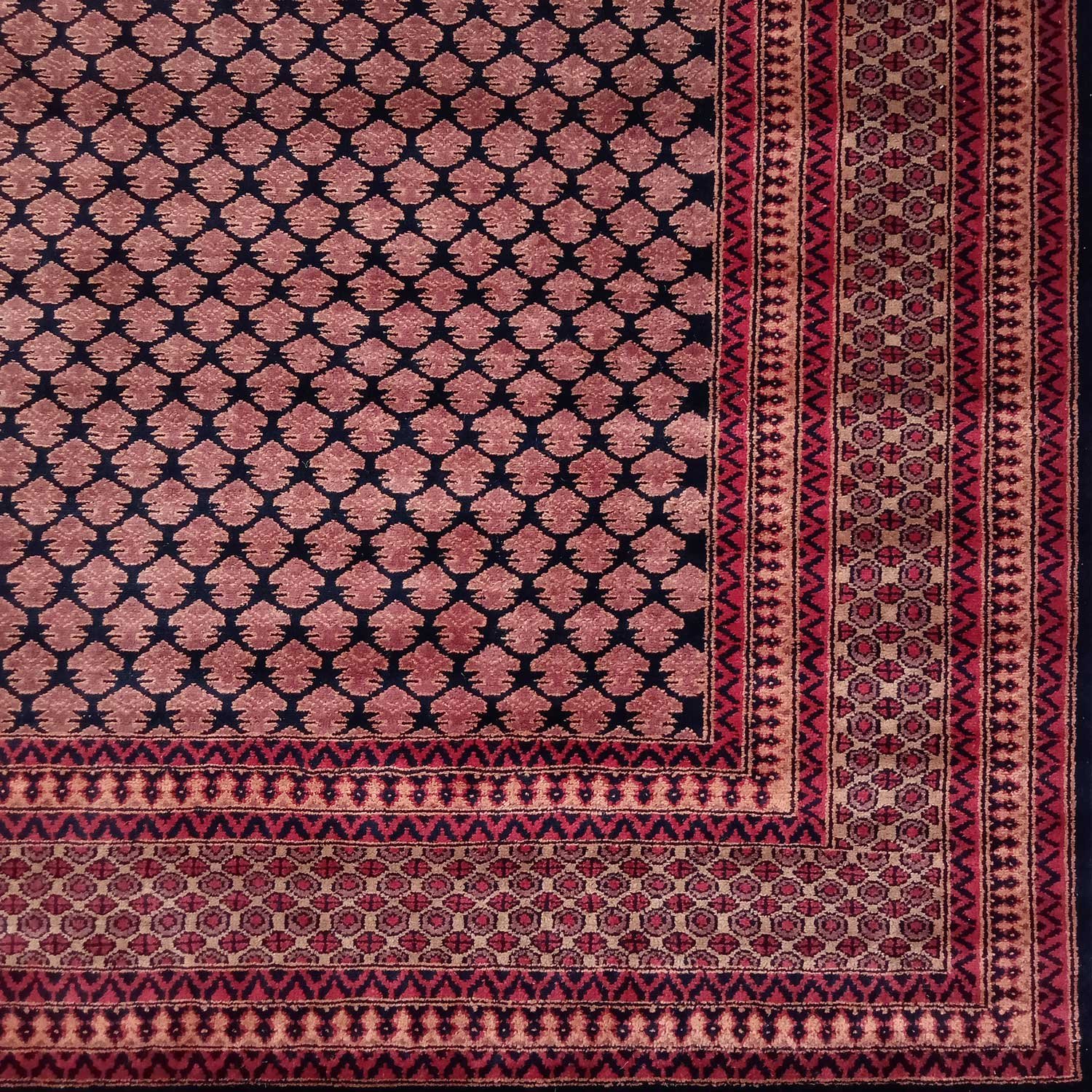 8x10 Feet Hand Knotted Wool Black Lichi Carpet - Image 4